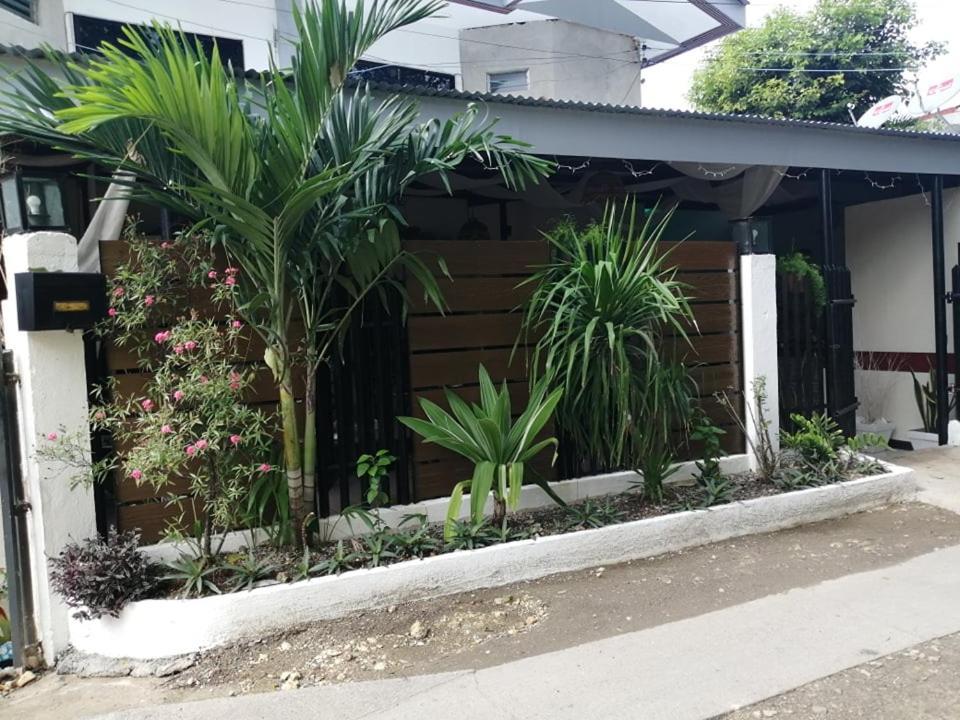 Cozy Inn Mactan Đảo Mactan Ngoại thất bức ảnh